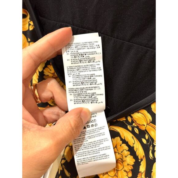 NWT Versace One Piece Lycra Vita Recycled Barocco Allover Swimsuit Yellow 4 / L - Picture 8 of 8